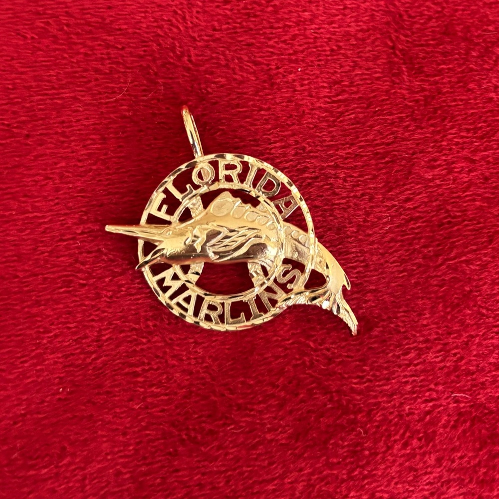 *14k YG Florida Marlins Necklace pendant